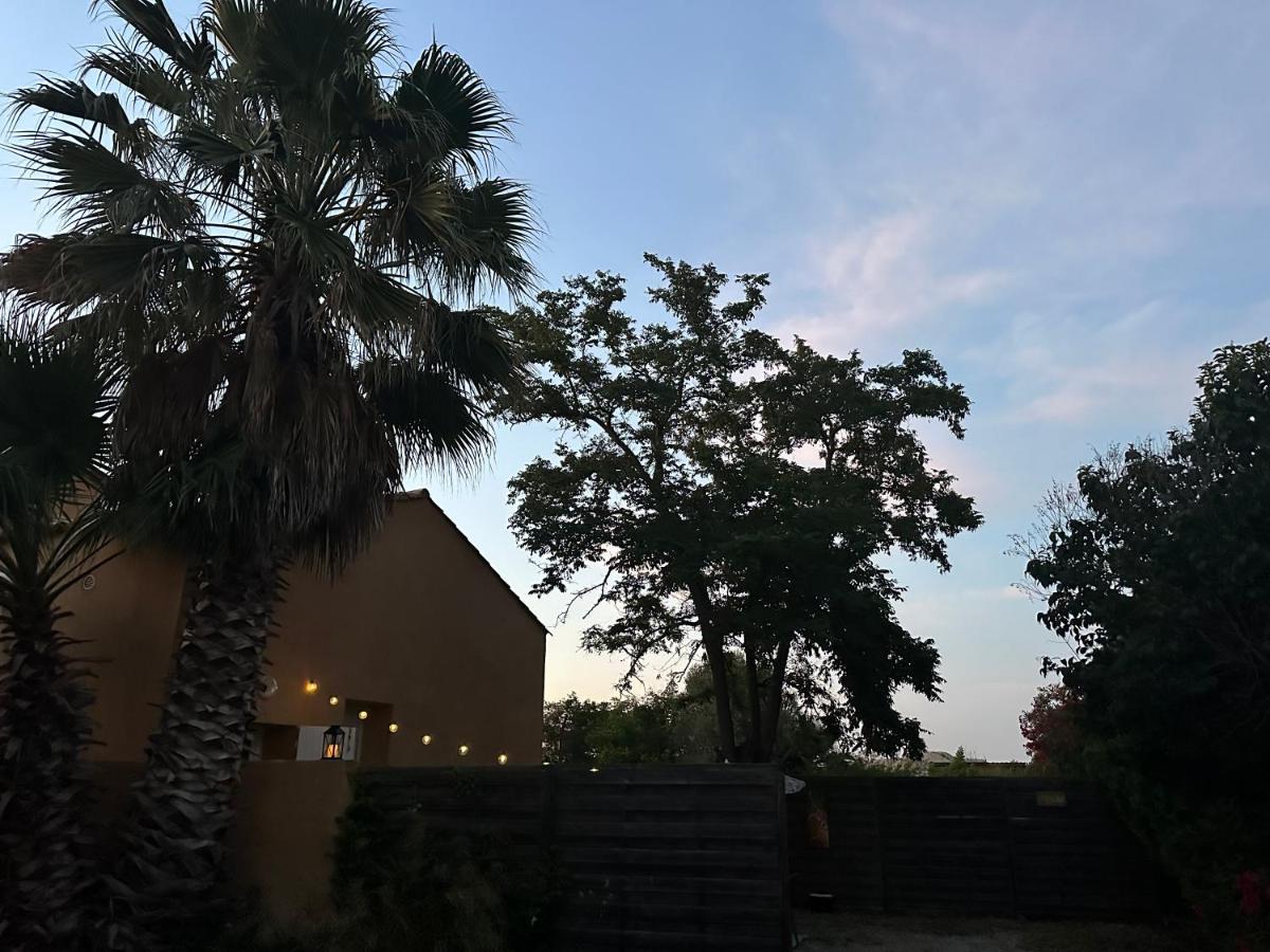 Le Mas Du Bosc Apartment Mauguio Bagian luar foto